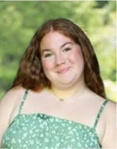 senior student Class of 2026 Valedictorian Grace Grems, smiling posing for senior photo